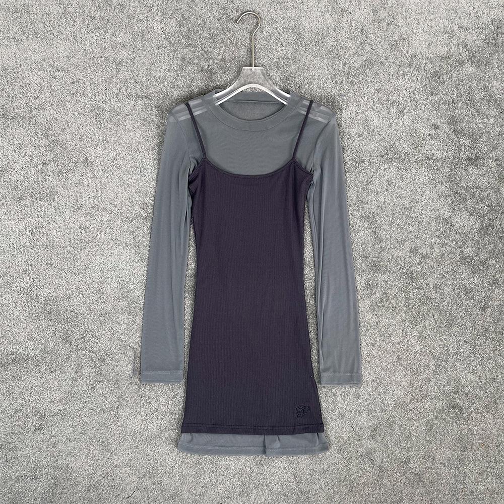 

Женский сет из двух предметов: сетчатая майка и облегающее мини-платье-юбка с прозрачным корпусом. (Распродажа, Возвраты не принимаются) Small серый