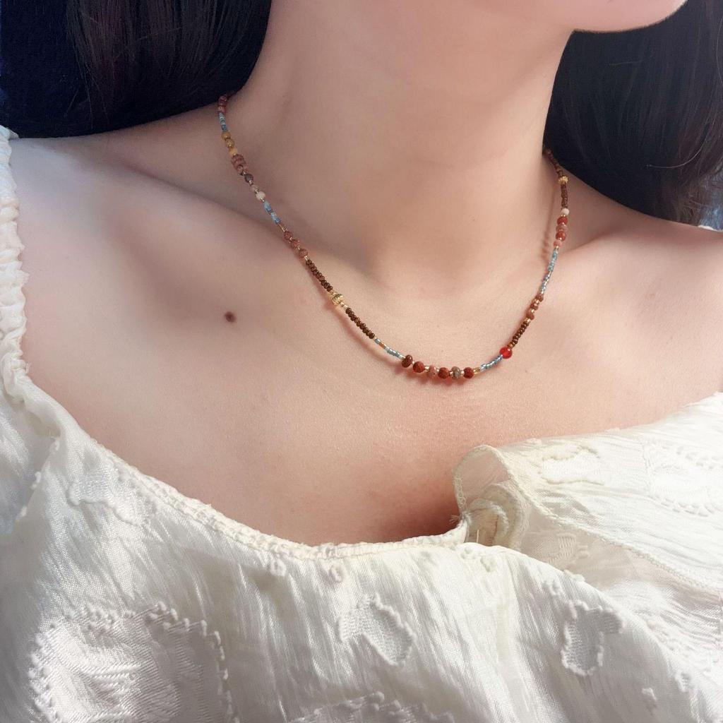 French Ethnic Red Agate Stone Beaded Necklace: Retro, Versatile Luxury