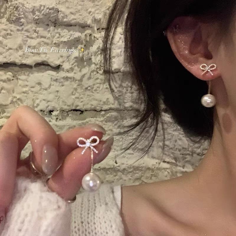 INS-style Minimalist Silver Needle, Versatile Plain Ear Hoop, Light Luxury Metal Round Hoop Earrings, High-end Ear Jewelry