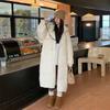 The big quilt is thickened with a new loose down padded jacket for the winter of 2025, and a women's long over-the-knee cotton jacket