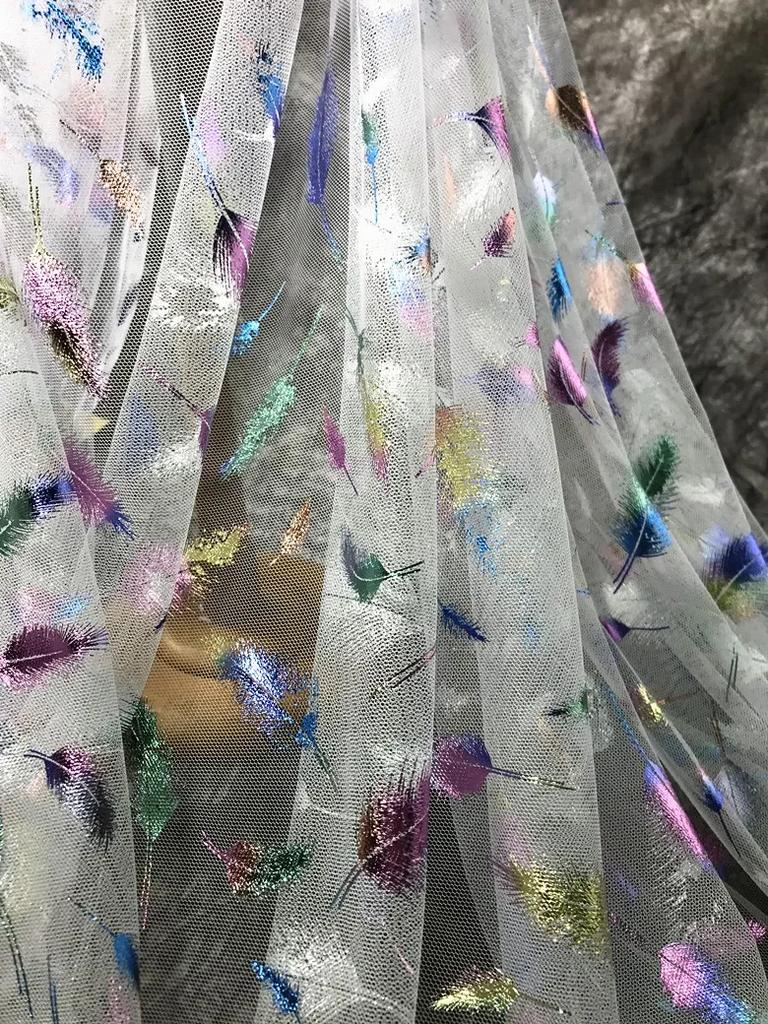 100x150cm Pióra pawiego pióra gorące siedem kolorów iluzja gradientowa siatka suknia ślubna Hanfu odzież tkanina projektant tkanin
