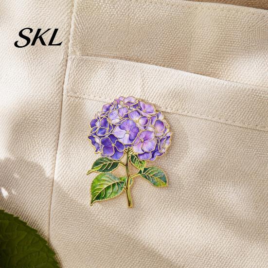 Hortensia Bloemen Broche Speld, Emaille Vorm Revers Gepolijste Randen Rugzak Olie Druppel Decoratief Speldje voor Jas Kragen Sjaals Canvas Tassen Legering