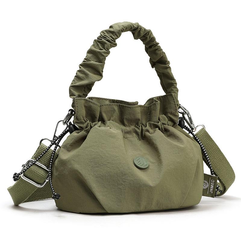 Geraffte Zugbeutel-Tasche mit gerafftem Griff Abnehmbarer Riemen Nylon Umhängetasche für den lässigen Alltag