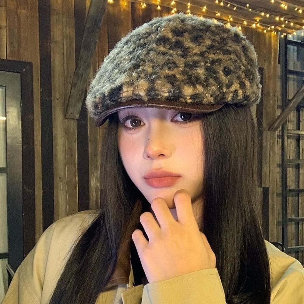 Pu Leather Brim Leopard Print Berets Keep Warm Women Newsboy Caps Retro Lamb Wool Berets Hat  Girl