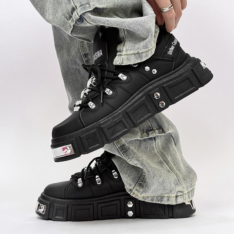 Punk Stil Herrenschuhe Mode Leder Freizeitschuhe Designer Sneaker für Herren Luxus Plateau Schuhe Skateschuhe Zapato Hombre