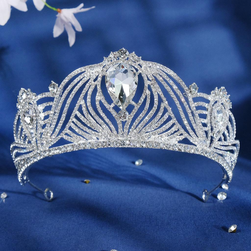 Bridal hair accessories, wedding dress, headpiece, simple and versatile, niche design, light luxury, diamond-encrusted crystal crown, crown