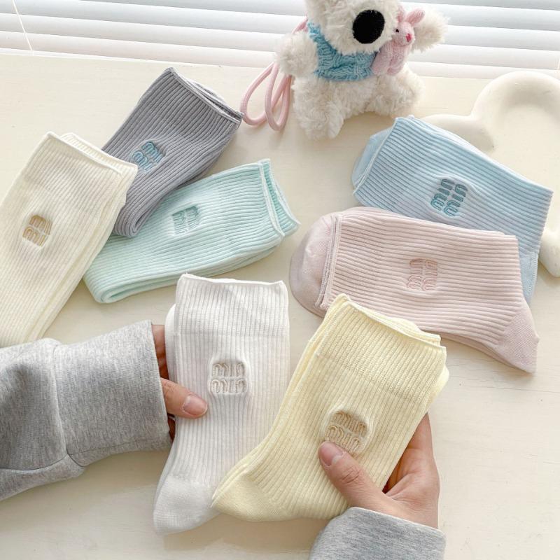 

Mid-calf Socks for Women, Spring and Summer Embroidered Letter-pile Socks, Macaron, Cream Autumn Cotton Socks 1 pair зелений