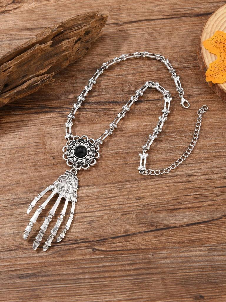 Gothic Skull Hand Pendant Necklace With Geometric Zinc Alloy Chains For Men And Women Halloween Accessory
