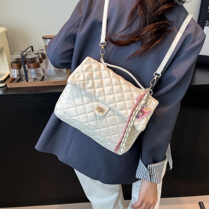 Spring new soft surface casual large capacity classic fashion solid color rhombus embroidery thread tote women's bag