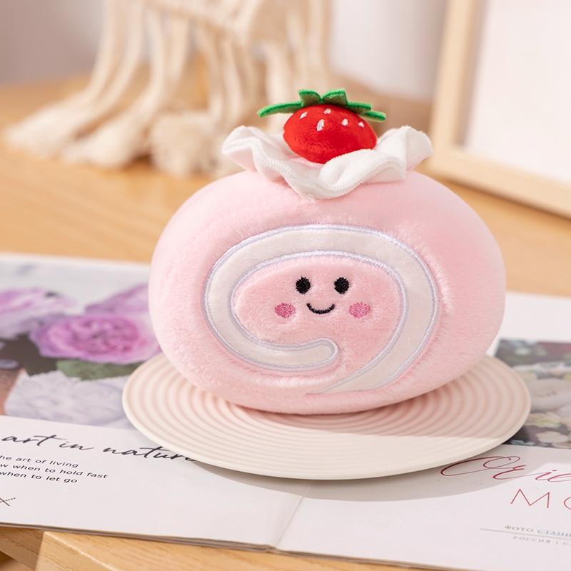 Nieuw Gevuld Fruitcake Pluche Speelgoed Aardbei Zwitserse Rol Pluche Speelgoed Schattig Gezicht Crème Snack Cadeau Speelgoed Voor Kinderen Verjaardagsfeest Decoratie