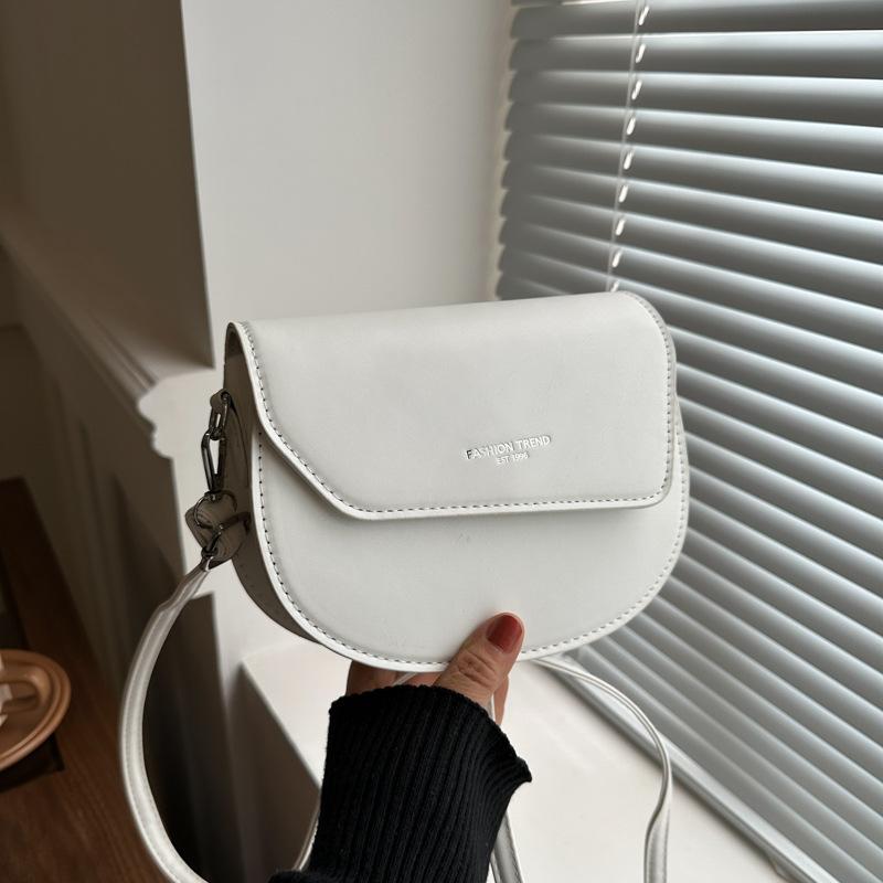 Simple Texture Solid Color Semi-round 2025 New Trend Foreign Texture Casual Shoulder Crossbody Saddle Bag Women