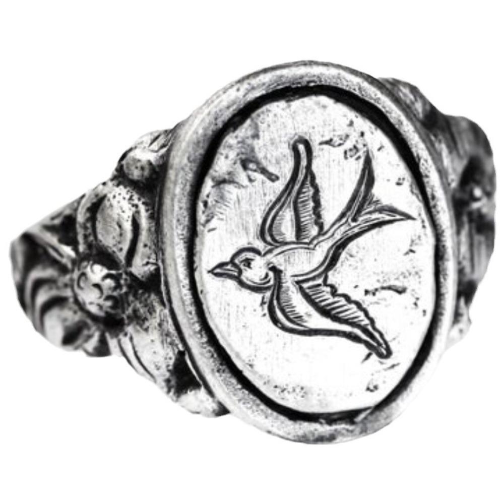 

Vintage Personality Flying Bird Swallow Ring Men Retro Hip-Hop Personality Ring Engraved Hipster Ring Hollow Jewelry Gifts resizable