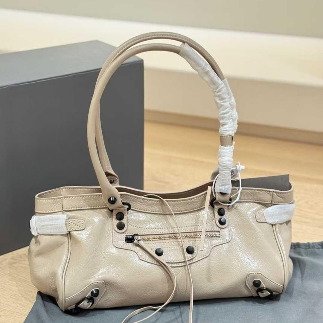 

Мотоциклетная сумка, стиль ношения через плечо. M