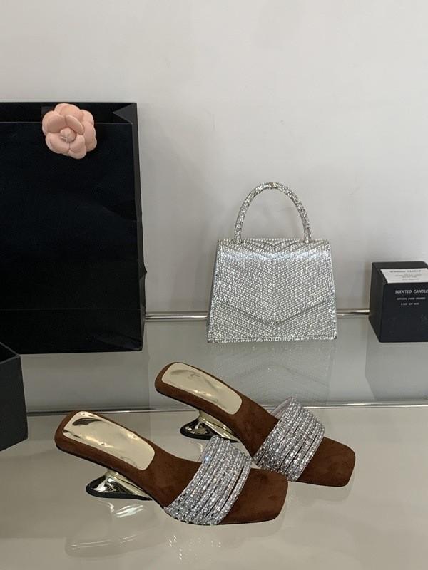 

French wedged slippers women s head open-toed rhinestone word with high-heeled sandals 2025 summer new 40