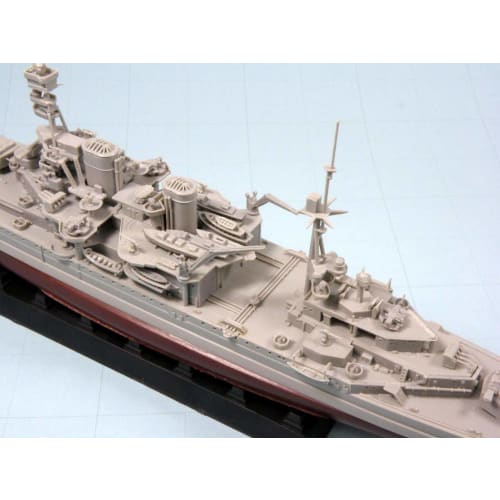 Pit Road 1/700 Skywave Series Royal Navy Battlecruiser Repulse 1941 Plastic Model W228