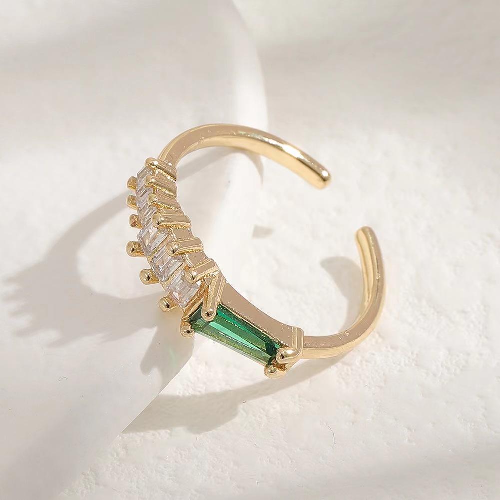 High-end retro green zircon ring European and American style temperament fashion ring