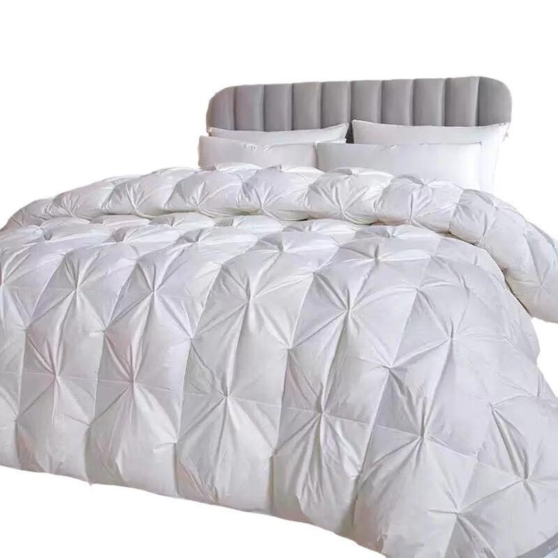Yuanzhiwei Premium White Goose Feather Quilt