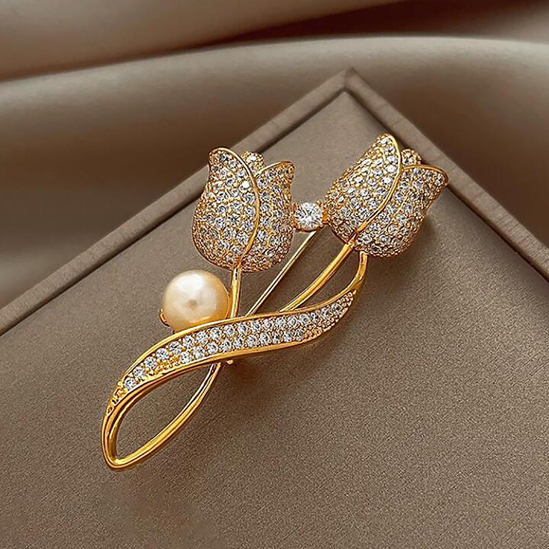 Imitation Pearl Tulip Flower Brooches For Women Elegant Rhinestone Floral Bouquet Lapel Pins Wedding Party Badge Jewelry Gifts