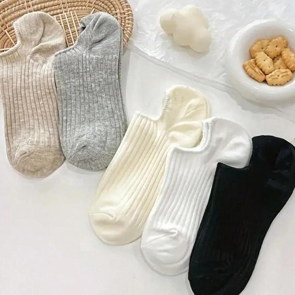 Japanese Style Non-Slip Low-Cut Women's Boat Socks - Breathable, Odor-Resistant, Invisible, Solid Color Antibacterial Design.