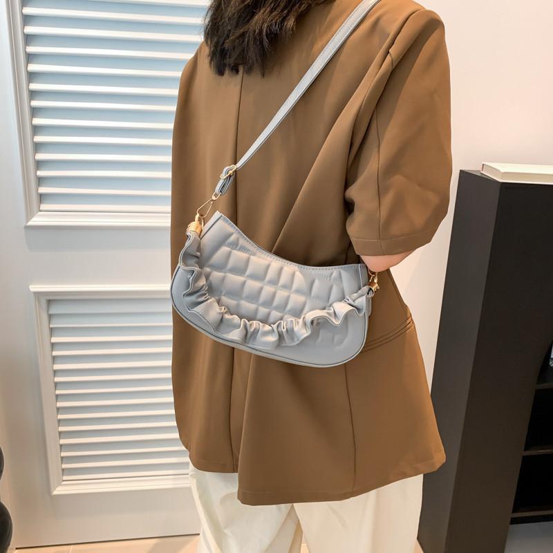Chic Trendy Baguette Bag 2023 Summer Fashionable Handbag For Women Simple Shoulder Bag