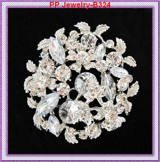 White Crystal Flower Brooch: Fashionable Korean Lapel Pin for Women Unisex