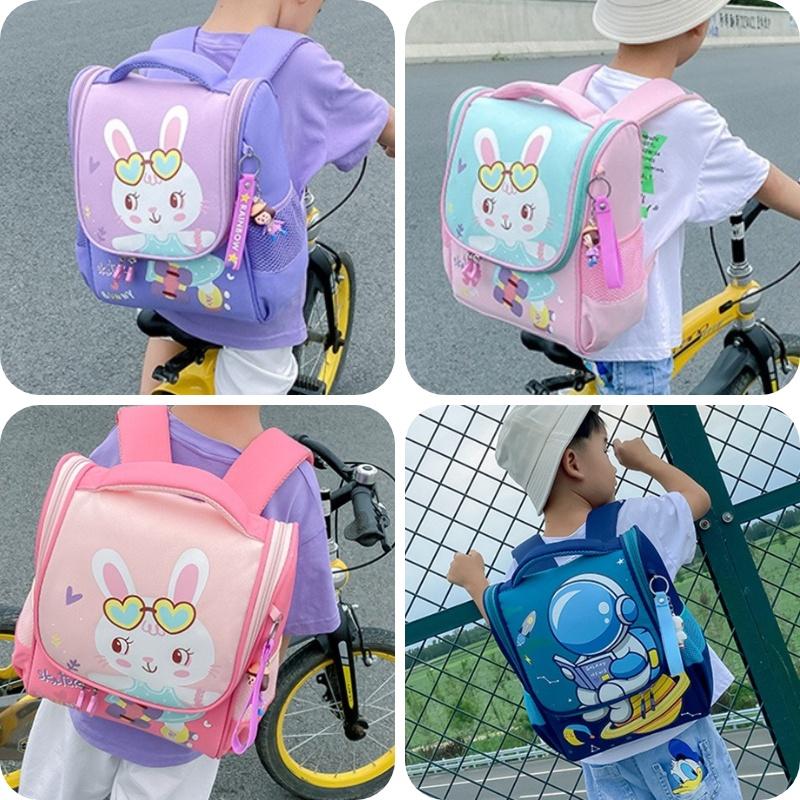 Süßer Cartoon-Canvas-Rucksack für Schüler mit wasserabweisenden und lastreduzierenden Eigenschaften