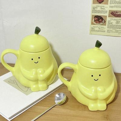 Tasse en céramique en forme de poire avec couvercle Tasse à café thé mignonne drôle avec visage souriant 450 ml