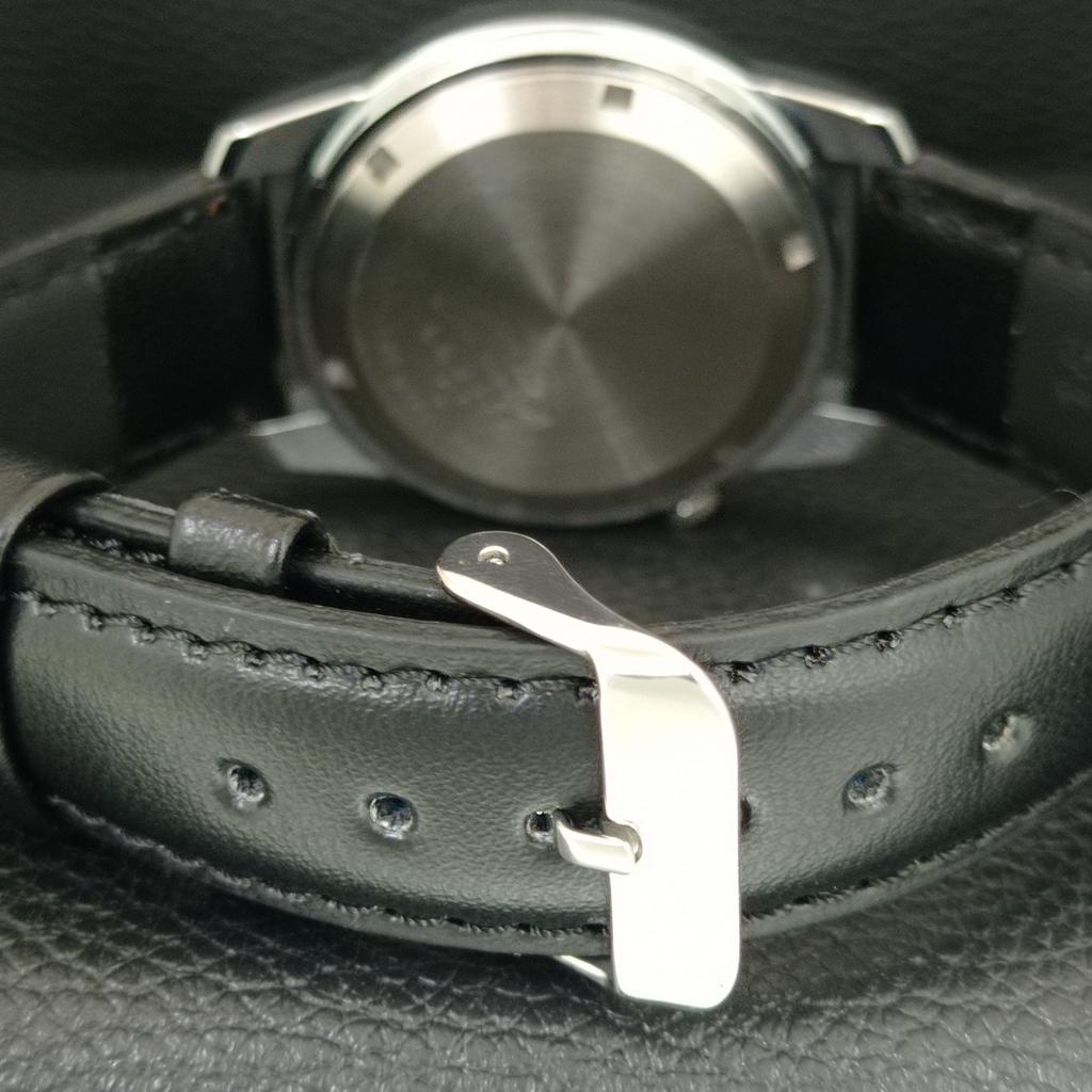 VINTAGE REFURBISHED SEIKO AUTOMATIC JAPAN MENS WHITE DIAL WATCH a445437-1