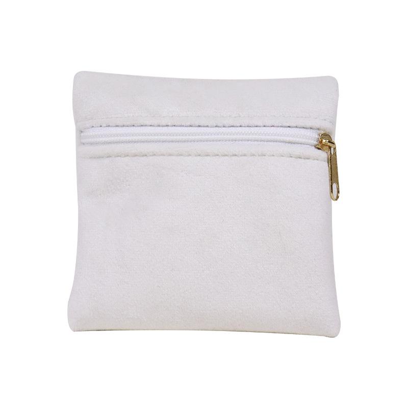 

Бархатная сумка для хранения украшений и колец на молнии со скрытой пряжкой 10×10 cm грязно-белый