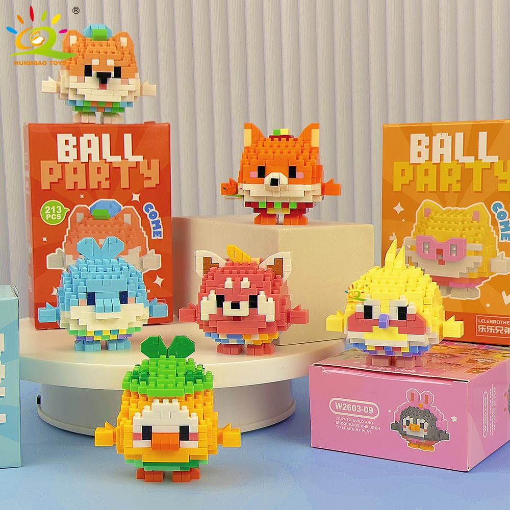 HUIQIBAO Mini Cute Animal Micro Building Blocks 3D Diamond BEE Cat Panda Model Bricks DIY City Construction Toys for Children