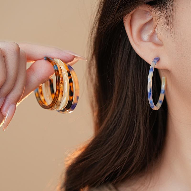 Retro Hong Kong Style Acetic Acid C-shaped Earrings Stud Earrings Temperament Earrings Simple Earrings Women
