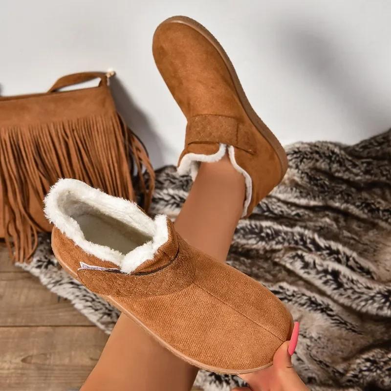 

мода Женская обувь на распродаже 2024 Рукав Женские сапоги Зима Круглый носок Плюшевый флис для тепла Однотонные Плоские Повседневные Большой размер Зимние сапоги 43 темно-коричневого