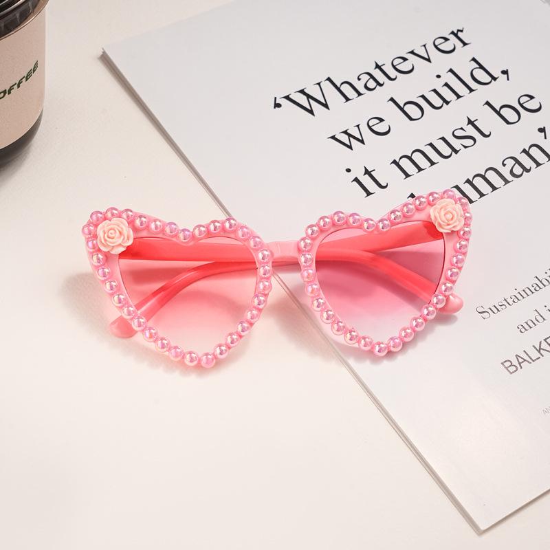 2025 Heart-Shaped Pearl Sunglasses: European & American Fashion for Women