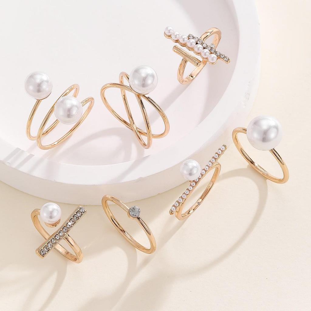 Elegant Pearl Ring Set for Women: Fashionable, Luxurious, Unique Design, 7 Adjustable Rings for Index Finger.
