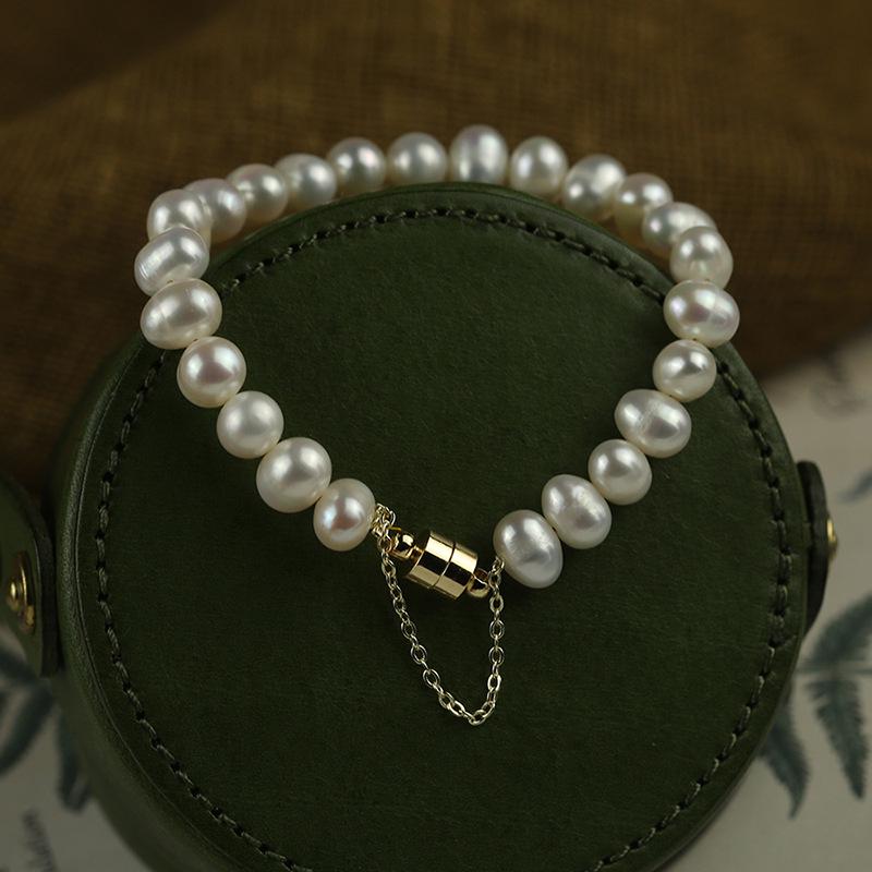 2024 Trendy Freshwater Pearl Bracelet: Simple, Elegant European & American Style Jewelry