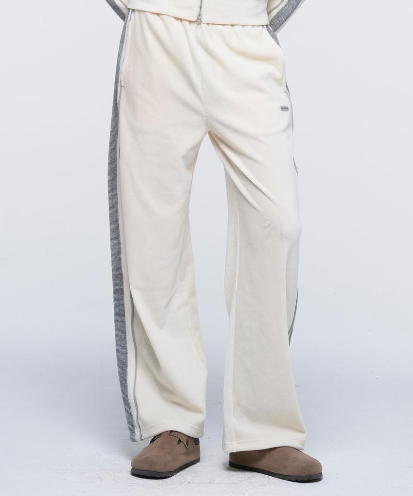 OUTDOOR PRODUCTS W Corduroy Wide Pants (Ivory)