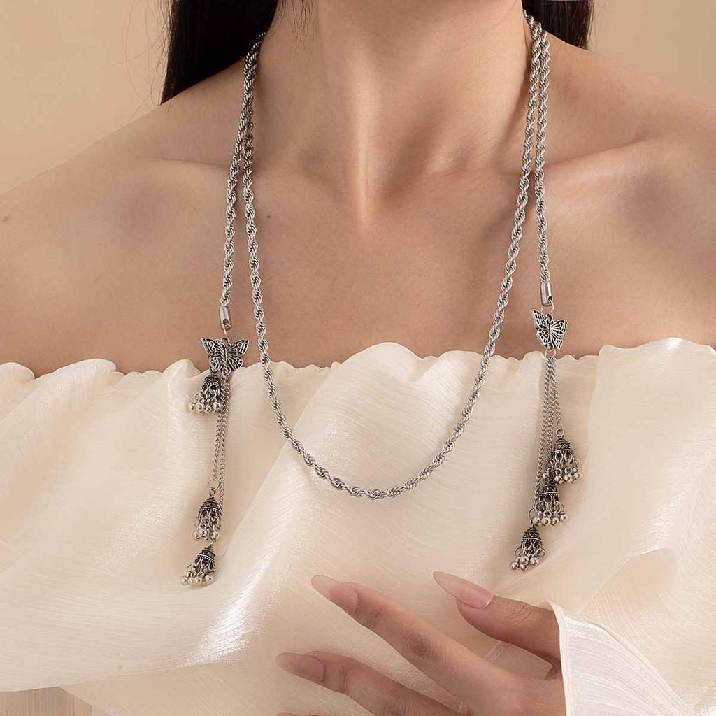 Retro Spice Girl Retro Long Necklace French Cold Wind Butterfly Tassel Necklace Premium Niche Design Necklace