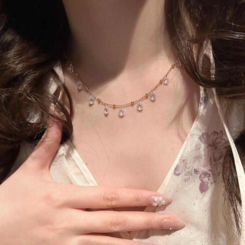 

Легкая Роскошь Ледяной Прозрачный Капля Воды Бриллиант Интервал Круглая Бусина Кисточка Ожерелье Изысканное и Модное Колье Ювелирные Изделия 45cm