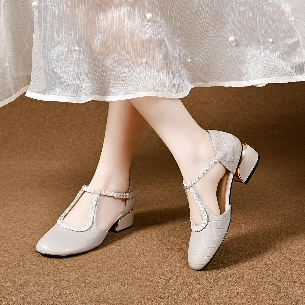 

Round head sandals women s summer niche personality hollow sandals hollow T-button woven simple temperament women s shoes 41