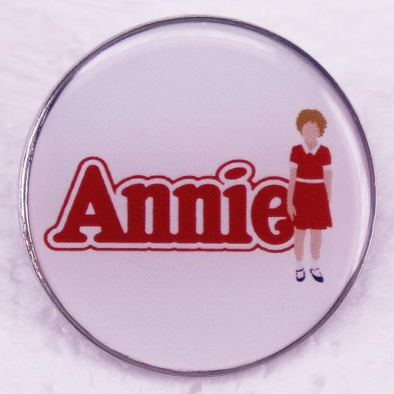 Annie Retro Movie Brooch