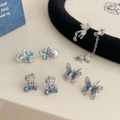 Koreanische Blaue Diamanten Bären Ohrringe für Frauen: Silbernadel, Elegantes Schmetterlingsdesign