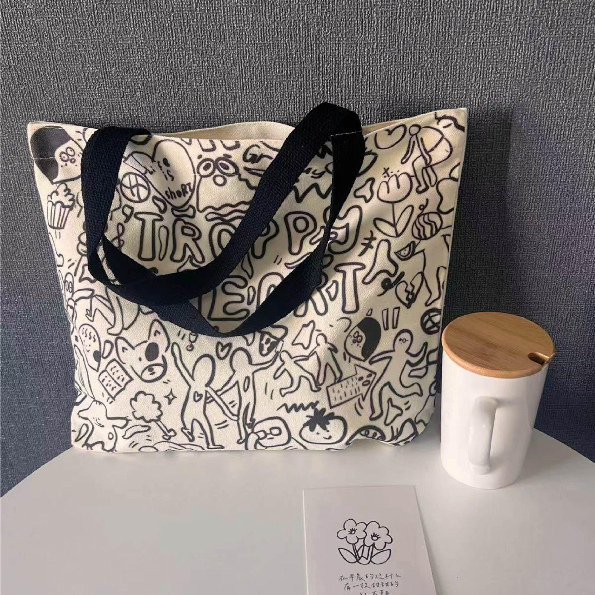 

Korean Version of The Canvas Bag Female College Students Cute Class Shoulder Bag Large Capacity Tote Graffiti Canvas Backpack 38x30x5cm