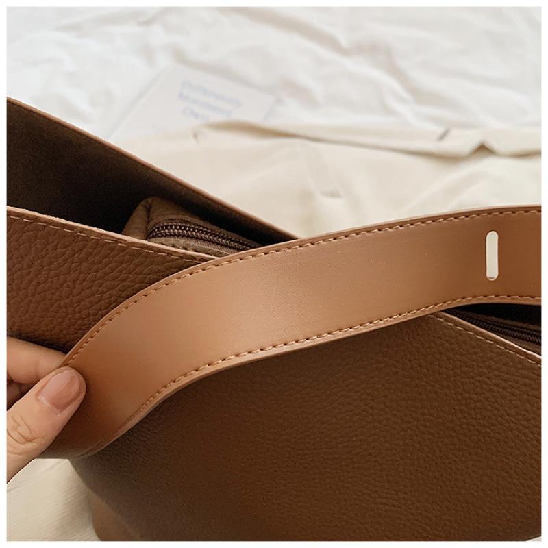 Tooxika French Retro Large Capacity Bucket Bag New Versatile Handbag Messenger Bag