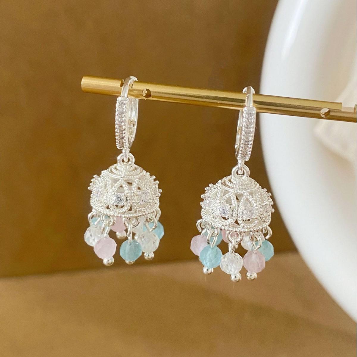 Exquisite Wind Chime Tassel Ear Cuff: Retro Chinese Style Colorful Versatile Earrings