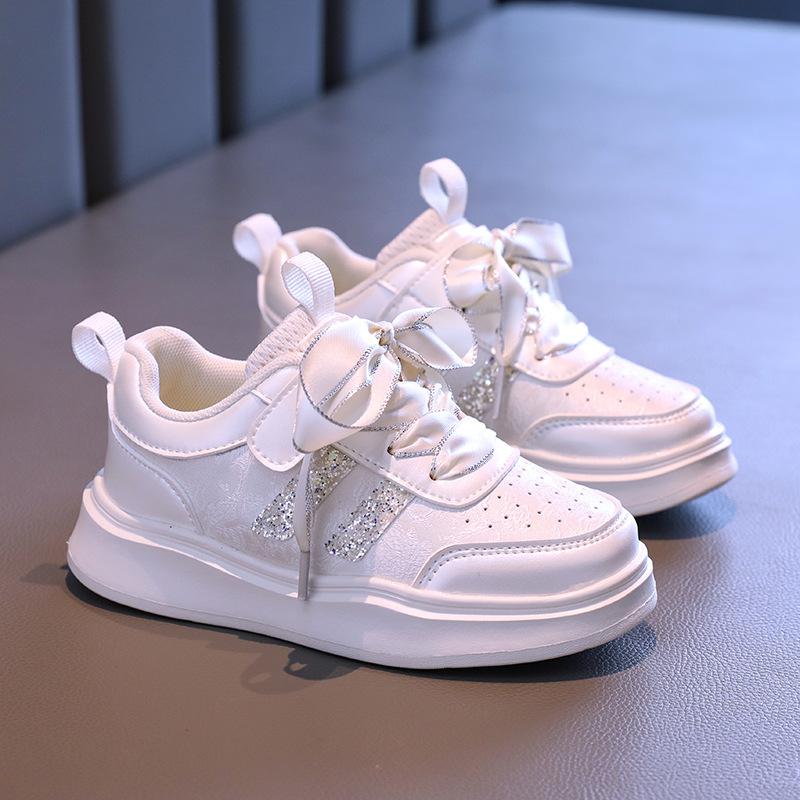 

Обувь для девочек кроссовки 2025 новая осень детская кожаная дышащая обувь на доске девочки весна и осень модная трендовая обувь дети старшего возраста 30