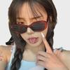 Gafas de Sol Rojas Hip-Hop de Marco Ovalado Personalizadas para Mujer - Estilo Europeo y Americano de Moda.