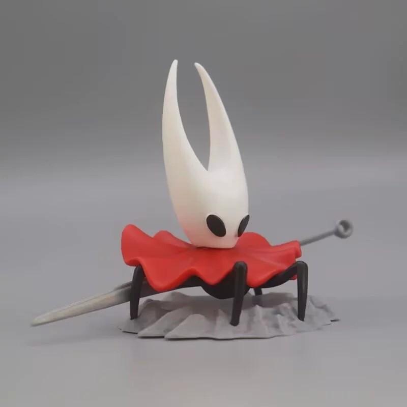 

Hollow Knight Hornet Pvc Figurine With Crawler Bee Girl Design For Collector Display And Gaming Fans