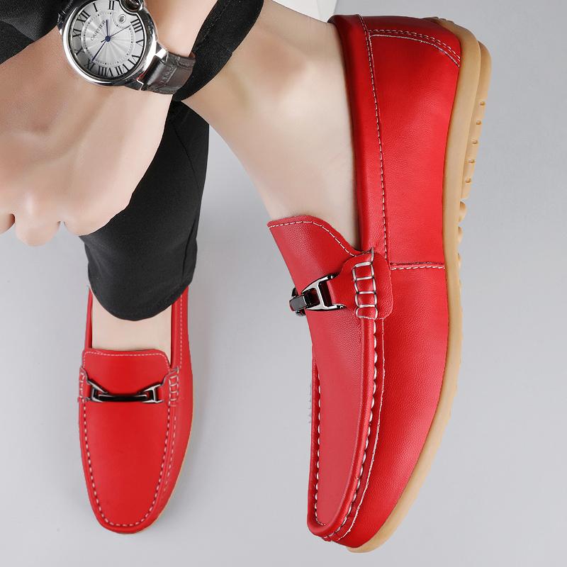 Fashion 2025 New Fashion Men Korean Style Soft Leather Slip-on Business Loafers Shoes Man Casual Lazy Boat Shoes Comfort Driving Shoes