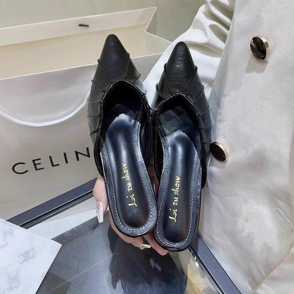 Baotou Outer Wear French Muller Shoes 2025 Summer New Flat Heel Pleated Flat Bottom Cool Slippers Pointed Half Slippers Women