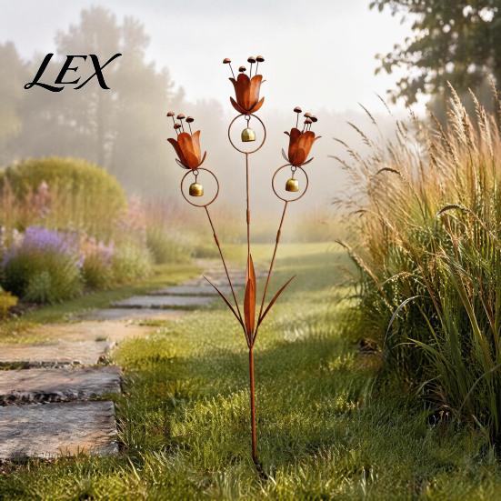 Wetterbeständige Metallkunst Flamme Kupfer Lilie Tulpe Gartenstecker mit Windspielglocken, Rustikales wetterfestes Außen-Windspiel Hofdekoration für Rasen